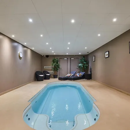 Apartahotel Odalys Xvii 3*